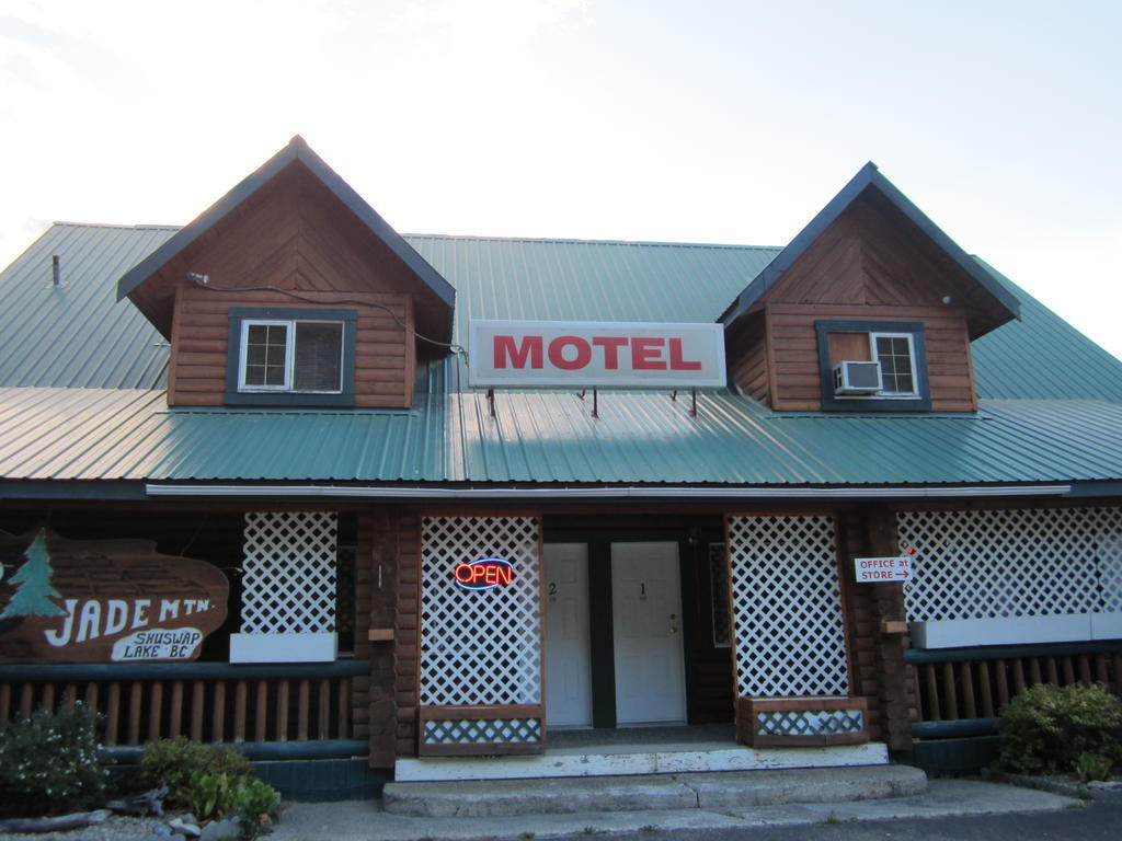 Jade Mountain Motel Chase Exterior foto